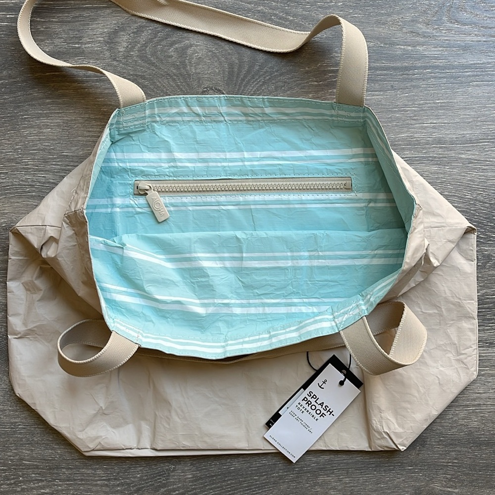 Aloha Collection Reversible Tote, Malibu Stripes, sandstone - Picture 3 of 6